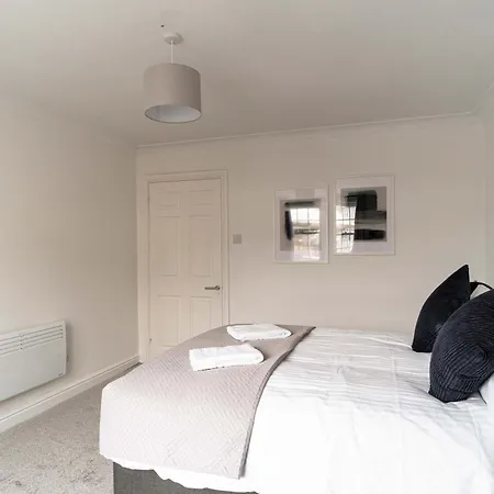 Bright 1 Bed Harbour-side In Whitehaven