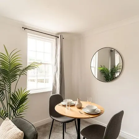 Bright 1 Bed Harbour-side In Whitehaven