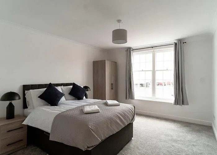 Bright 1 Bed Harbour-side In Whitehaven